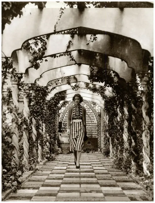 Stampa con cornice : Giardino sul tetto di Derry e Toms, Kensington.