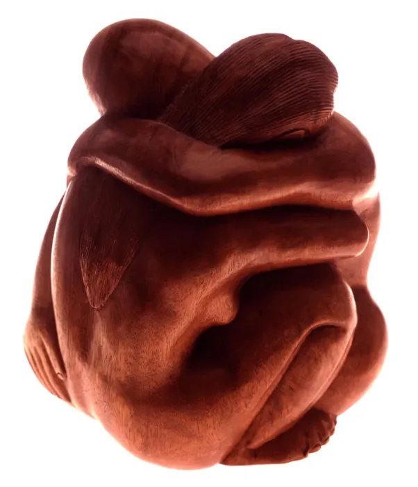 Stampa con cornice : Lovers. Amanti, scultura in legno Stampa con cornice : Lovers. Amanti, scultura in legno