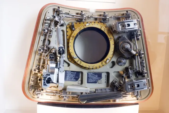 Stampa con cornice : Porta della modulo comando di Apollo