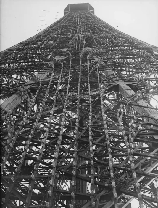 Stampa con cornice : Frammento di Eiffel Stampa con cornice : Frammento di Eiffel