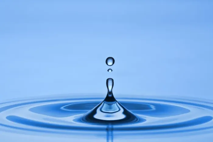 Stampa con cornice : Goccia d'acqua. Stampa con cornice : Goccia d'acqua.