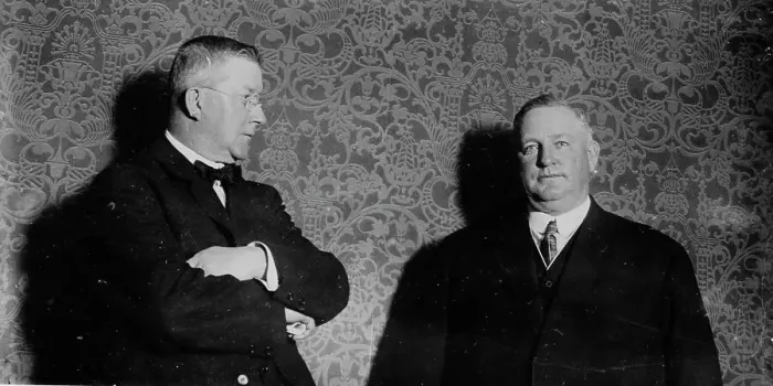 Stampa con cornice : C.F. Murphy e W.H. Fitzpatrick, tra c1910 e c1915. Creatore: Bain News Service Stampa con cornice : C.F. Murphy e W.H. Fitzpatrick, tra c1910 e c1915. Creatore: Bain News Service