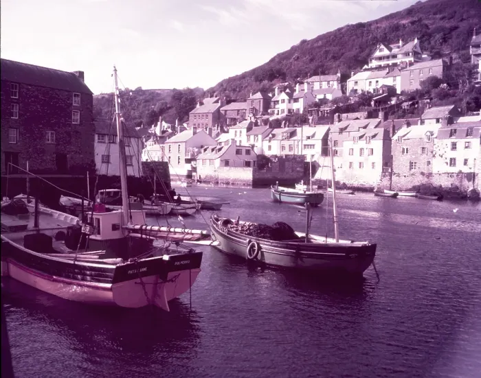 Stampa con cornice : Polperro Harbour, Cornwall, c1955. Creatore: Arthur Charles Kirby Ware Stampa con cornice : Polperro Harbour, Cornwall, c1955. Creatore: Arthur Charles Kirby Ware