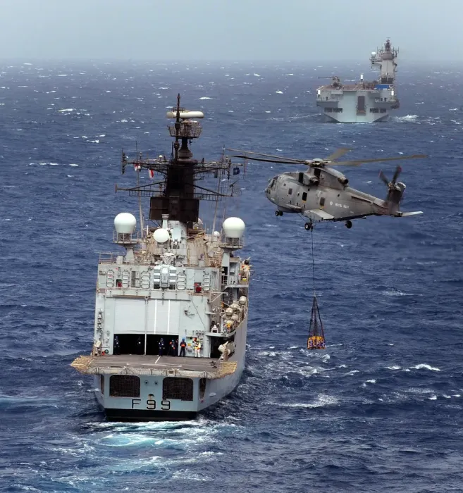 Stampa con cornice : HMS Cornwall