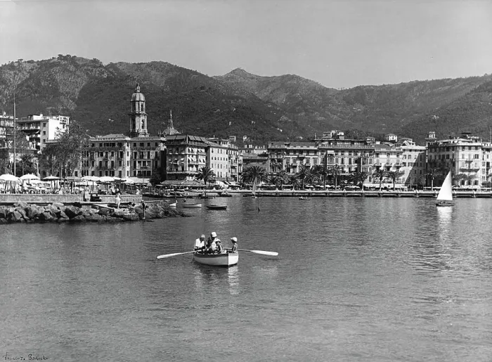Stampa con cornice : Rapallo Print, 19th-century Italian photograph