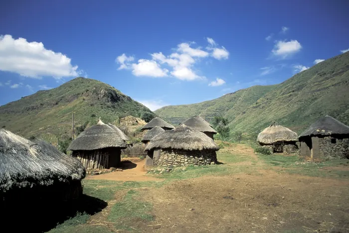 Stampa con cornice : Case dei Basotho in Lesotho Stampa con cornice : Case dei Basotho in Lesotho