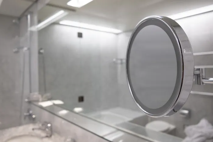 Stampa con cornice : Bagno con Specchio Stampa con cornice : Bagno con Specchio