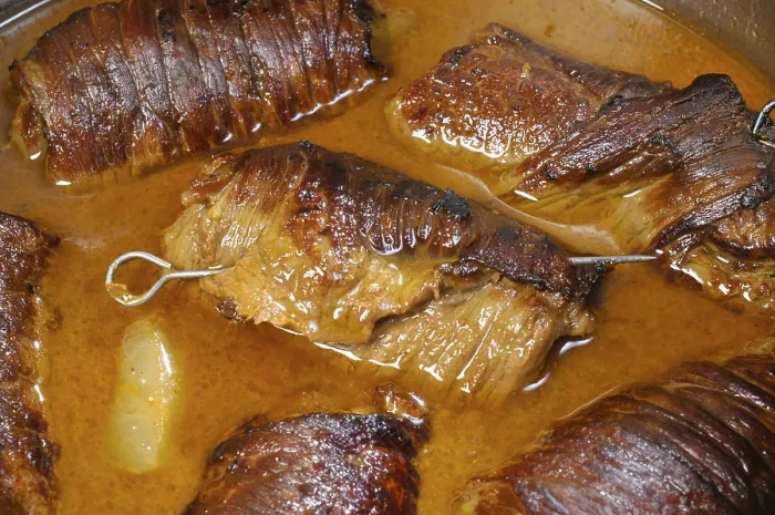 Stampa con cornice : Roulade di manzo. Stampa con cornice : Roulade di manzo.