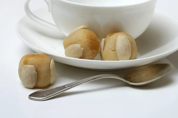 Stampa con cornice : Bethmannchen con tazza di caffè. Stampa con cornice : Bethmannchen con tazza di caffè.