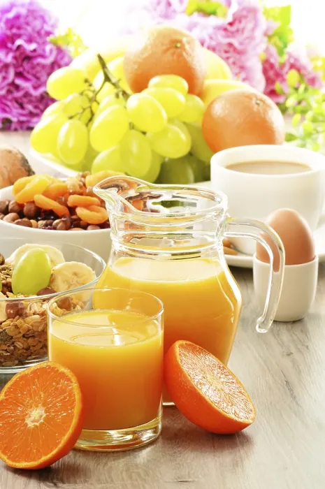 Stampa con cornice : Colazione comprensiva di caffè e pane.