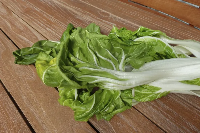 Stampa con cornice : Chard crudo. Stampa con cornice : Chard crudo.