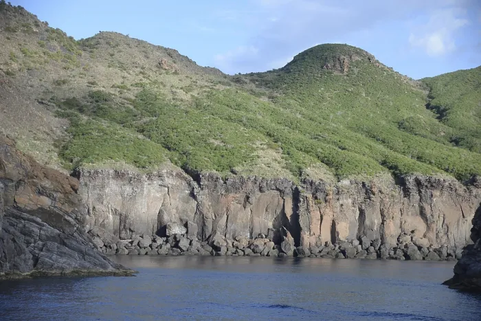 Stampa con cornice : Costa di Vulcano Stampa con cornice : Costa di Vulcano