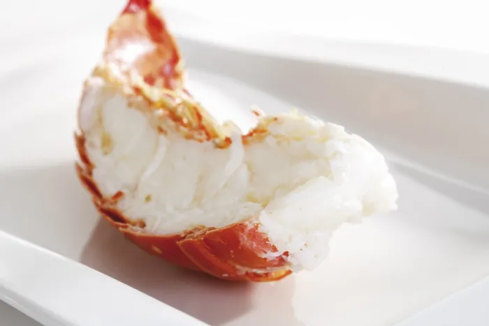 Stampa con cornice : Langouste cotta a metà.