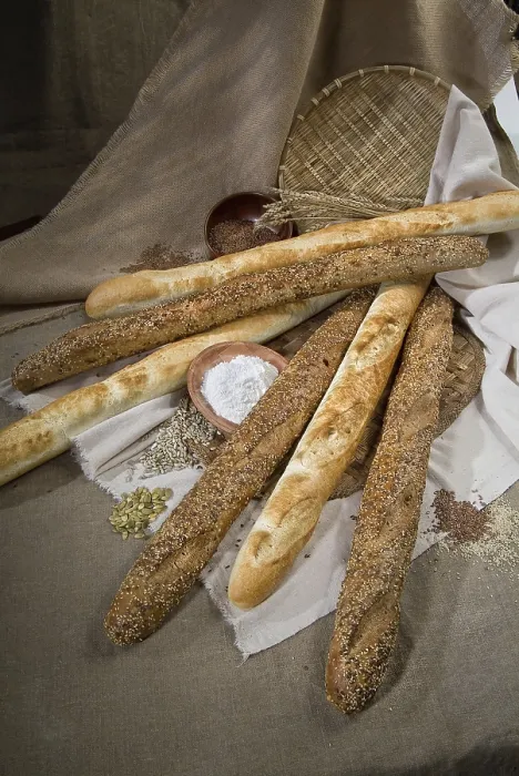 Stampa con cornice : Tipi diversi di pane e pasticceria. Stampa con cornice : Tipi diversi di pane e pasticceria.