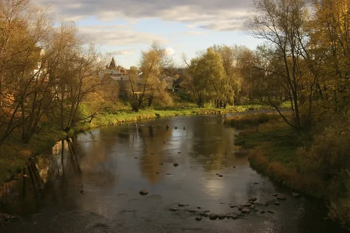Stampa con cornice : La sera dal fiume a Pskov.
