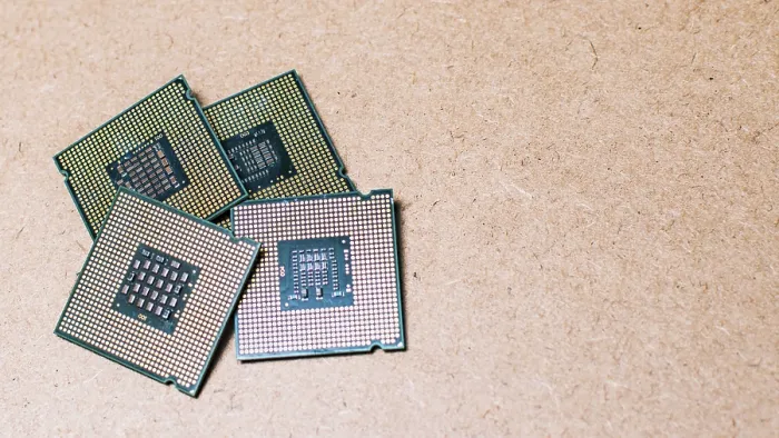 Stampa con cornice : Microprocessori di computer isolati. Stampa con cornice : Microprocessori di computer isolati.