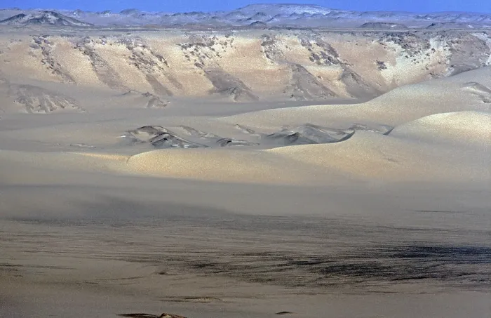 Stampa con cornice : Deserto Libico, Egitto. Stampa con cornice : Deserto Libico, Egitto.