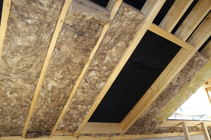 Stampa con cornice : Isolamento a soffitto Stampa con cornice : Isolamento a soffitto
