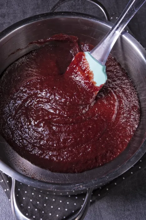Stampa con cornice : Fare la marmellata.