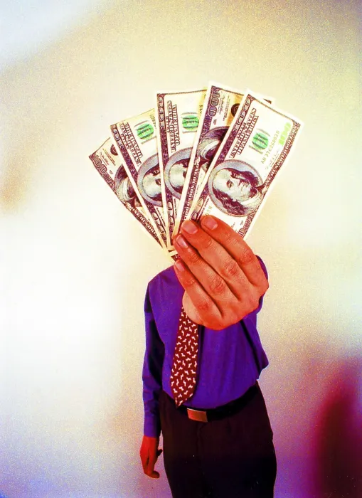 Stampa con cornice : Uomo con dollari. Stampa con cornice : Uomo con dollari.