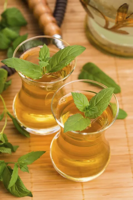 Stampa con cornice : Tè alla menta Stampa con cornice : Tè alla menta