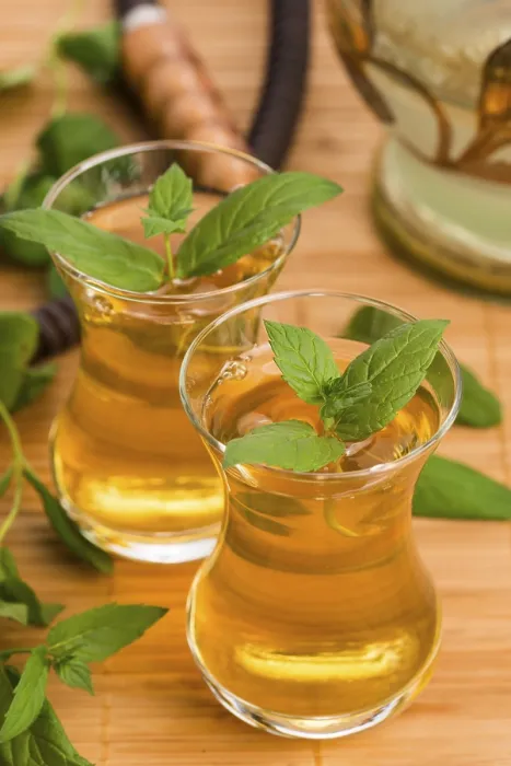 Stampa con cornice : Tè alla menta Stampa con cornice : Tè alla menta