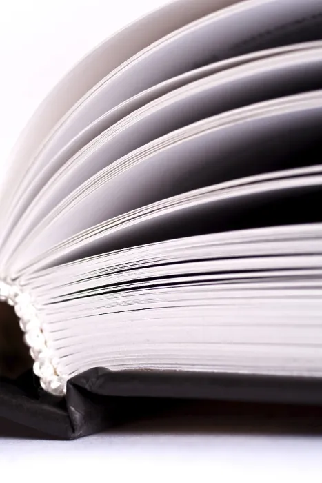 Stampa con cornice : Libro aperto come sfondo.