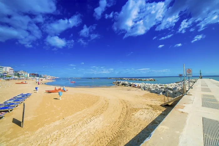 Stampa con cornice : Panorama della Riviera Adriatica in Romagna. Stampa con cornice : Panorama della Riviera Adriatica in Romagna.