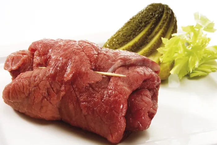 Stampa con cornice : Carne cruda in rotolo. Stampa con cornice : Carne cruda in rotolo.