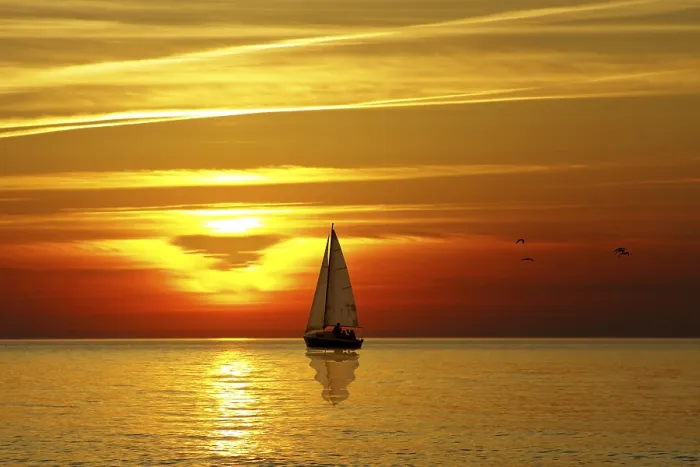 Stampa con cornice : Vela e tramonto. Stampa con cornice : Vela e tramonto.