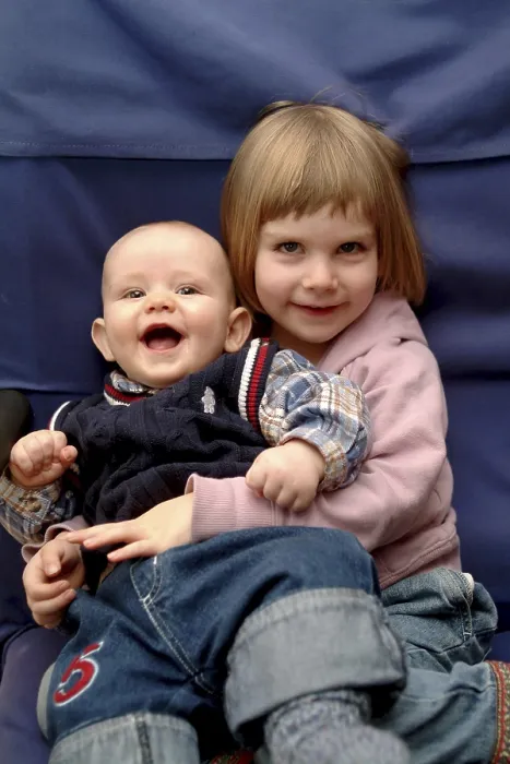 Stampa con cornice : Sibling Stampa con cornice : Sibling