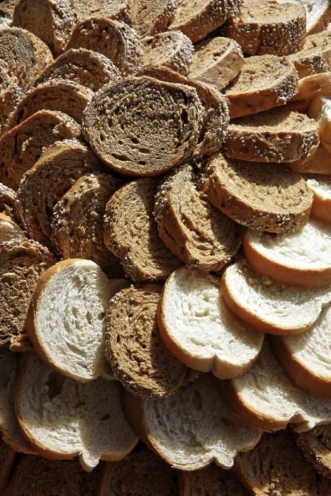 Stampa con cornice : Pane tagliato Stampa con cornice : Pane tagliato