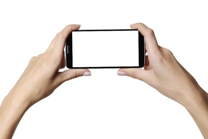 Stampa con cornice : Smarphone con schermo bianco. Stampa con cornice : Smarphone con schermo bianco.