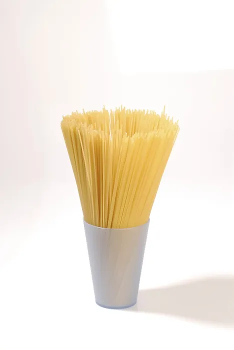 Stampa con cornice : Spaghetti in un bicchiere Stampa con cornice : Spaghetti in un bicchiere