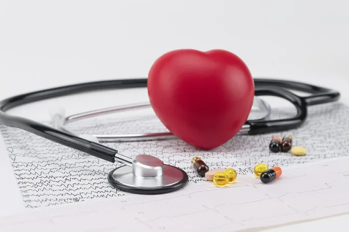 Stampa con cornice : Stetoscopio su elettrocardiogramma. Stampa con cornice : Stetoscopio su elettrocardiogramma.