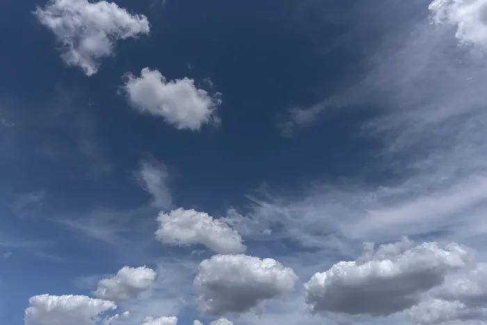 Stampa con cornice : Nuvole stratocumuli (Stratocumulus).