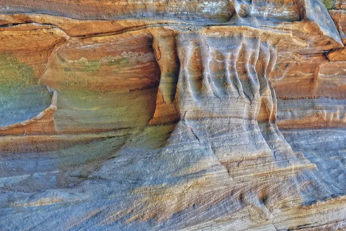 Stampa con cornice : Strutture in arenaria. Stampa con cornice : Strutture in arenaria.