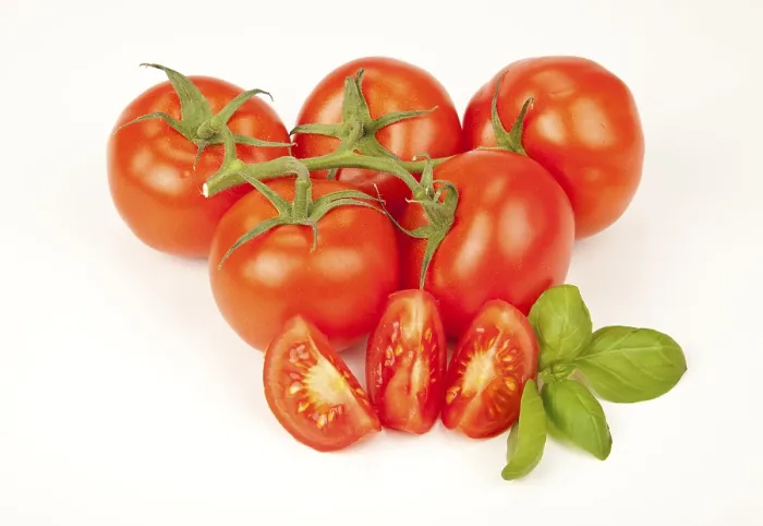Stampa con cornice : Pomodori con basilico. Stampa con cornice : Pomodori con basilico.