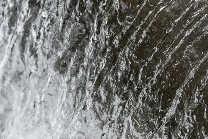 Stampa con cornice : Cascata, in primo piano. Stampa con cornice : Cascata, in primo piano.