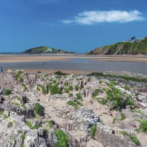 Falaises et rochers à côté de la plage de Bantham. Falaises et rochers à côté de la plage de Bantham.