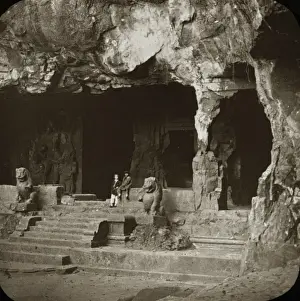 Ancient Indian Architecture Stampe: The Ajanta cave complex