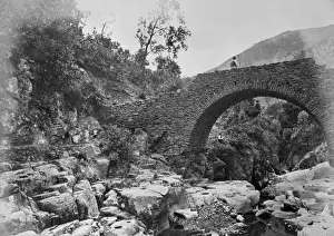 Azores Landscape Stampe: Bridge over stream bed