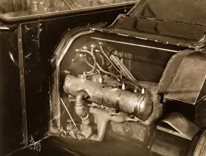 Antique Automobile Pictures Stampe: Car engine