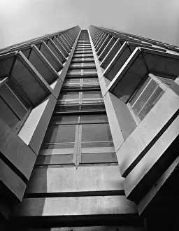 Famous London Landmarks Stampe: Centre Point