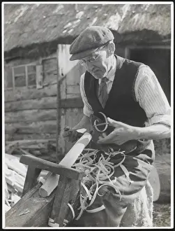 Carpenter At Work Stampe: A Chiltern Carpenter