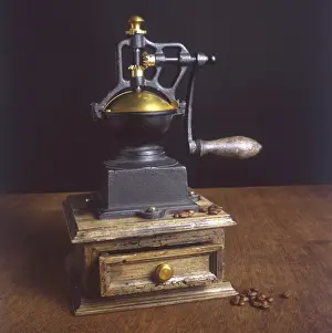 Retro Kitchen Appliances Stampe: Coffee Grinder