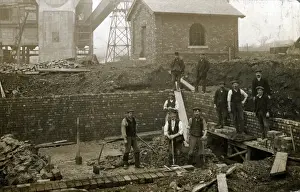 Coal Mining Industry History Stampe: Construction of Colliery