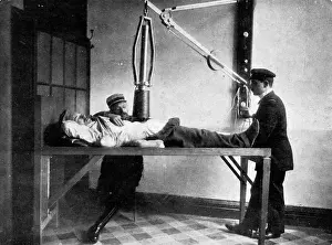Historical Medical Images Stampe: Electro-magnet