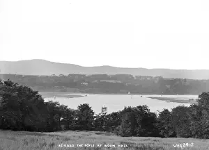 Sul Foyle dallaltra parte di Boom Hall.