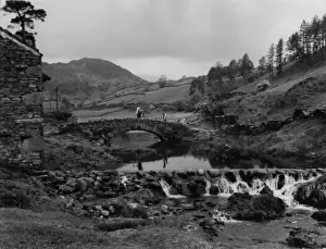 Lake District Cumbria Stampe: Lodore Stream